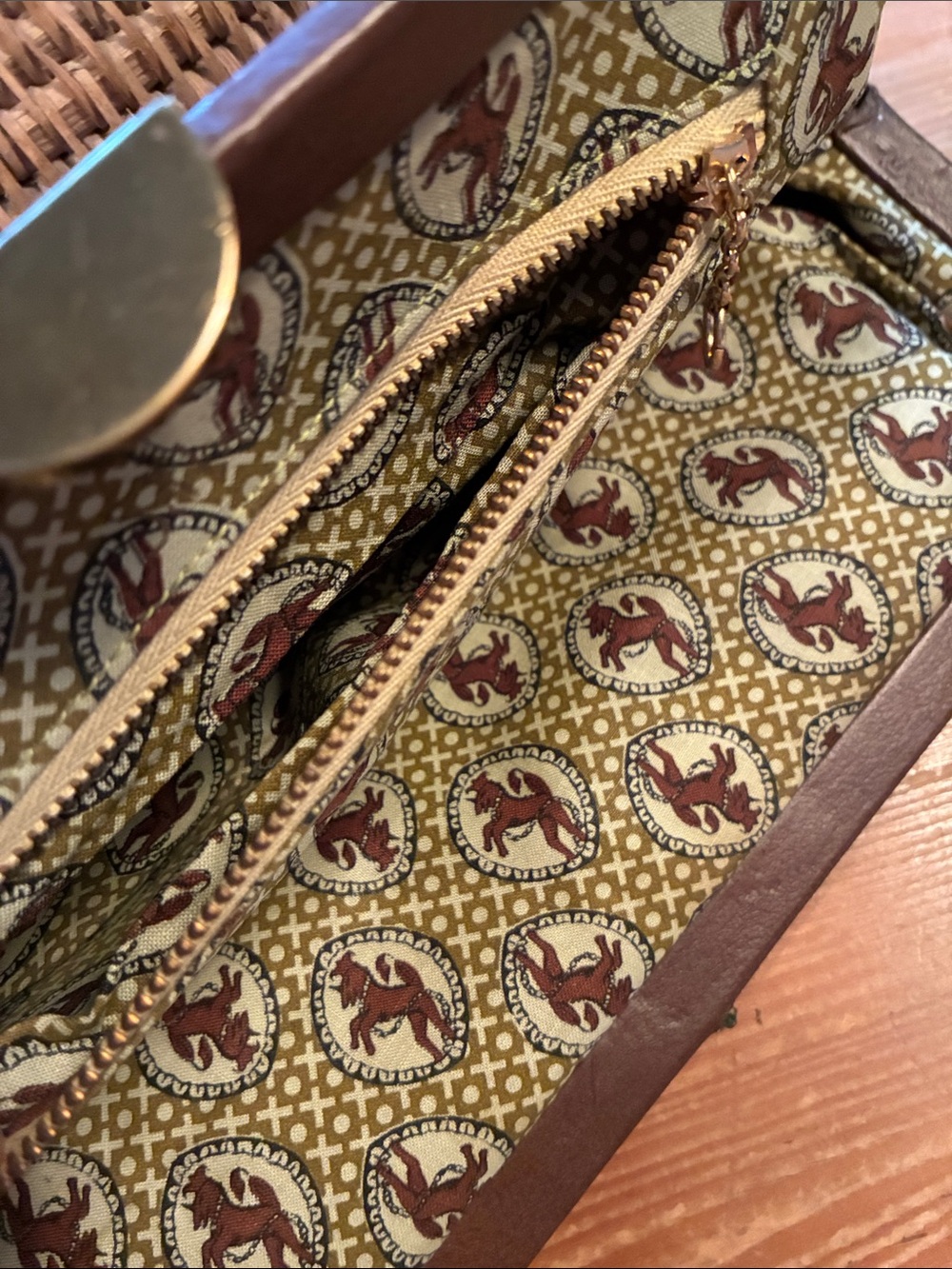 Vintage Textured Brown Leather Stallion Circus Horse Print Frame Clutch Bag - Picture 6 of 12